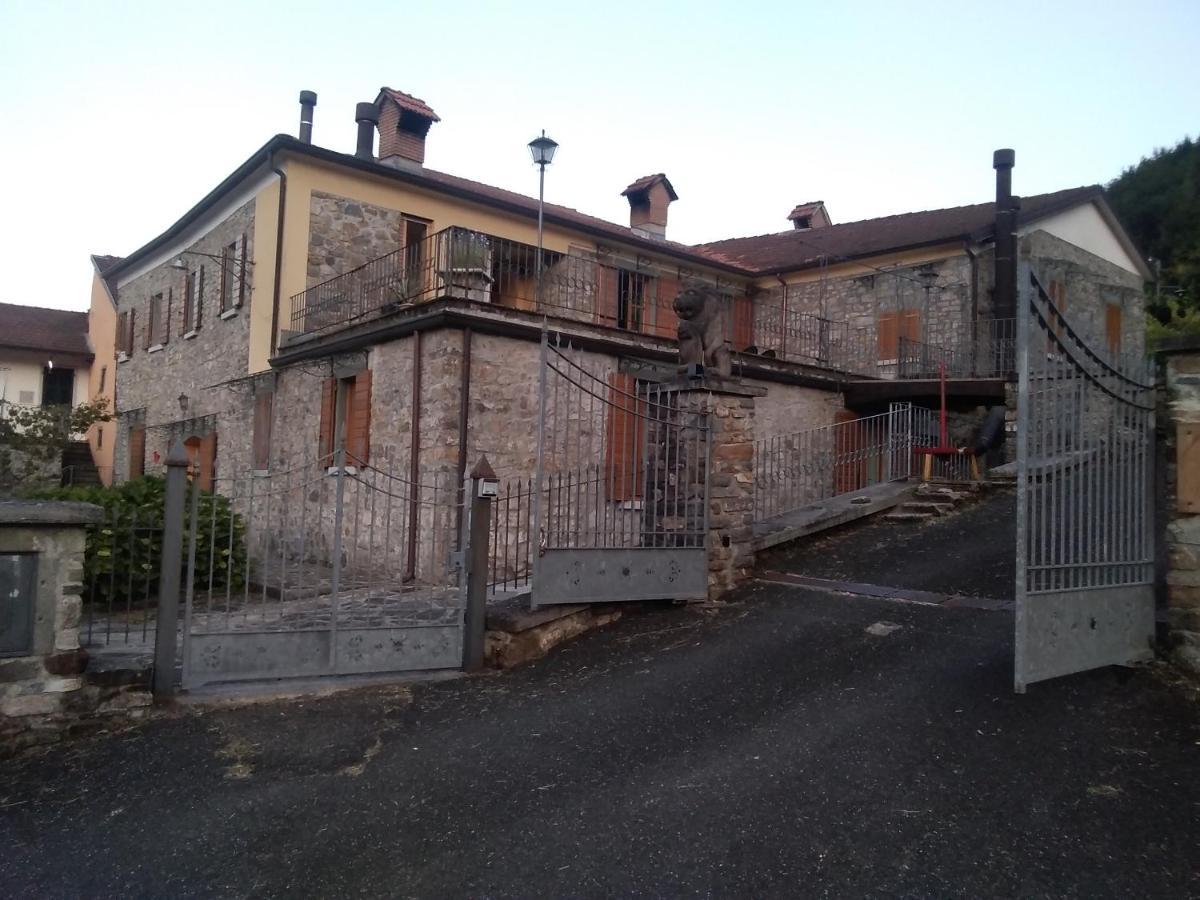 Locazione Turistica La Ca Gialla Apartment Понтремоли Екстериор снимка