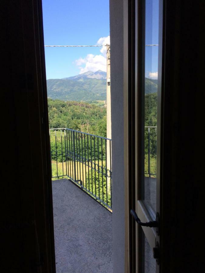 Locazione Turistica La Ca Gialla Apartment Понтремоли Екстериор снимка